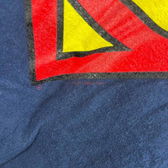 Vintage 1999 Made in USA Superman Logo T-Shirt - Picture 5 of 6